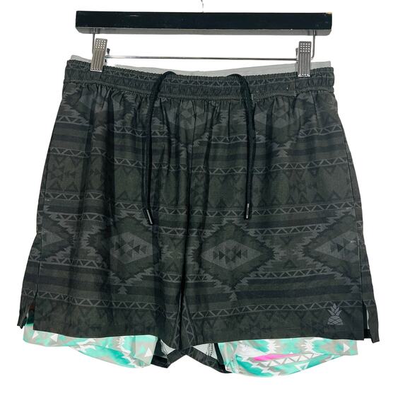 NEW! Chubbies Athlounger 5.5" Inseam Shorts Quests Print Lined Casual - M - Picture 1 of 4